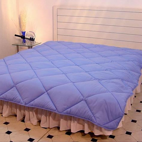 MicroDenier Polyester Filled Comforter with 1 cm binding